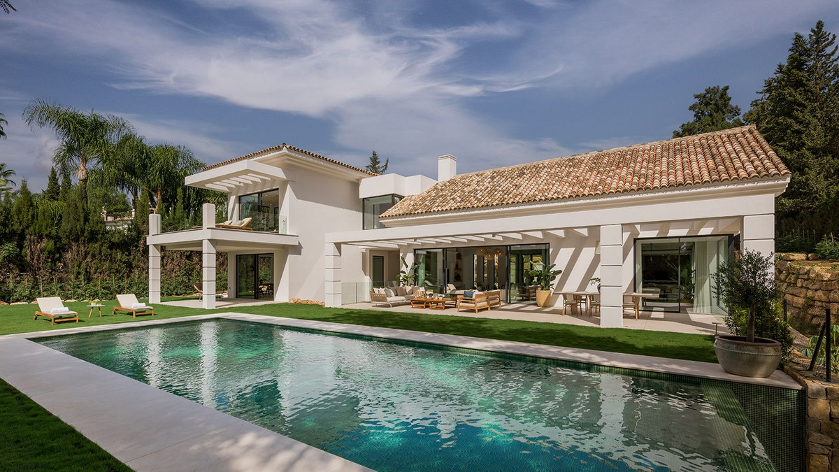 El Paraiso, Estepona
