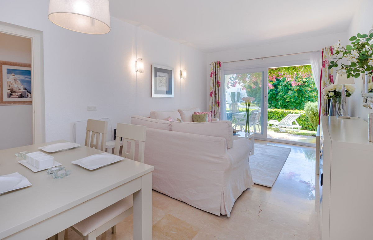 El Paraiso, Estepona